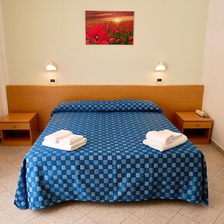 Hotel Jole Marina dʼMarina dʼAndora Zewnętrze zdjęcie