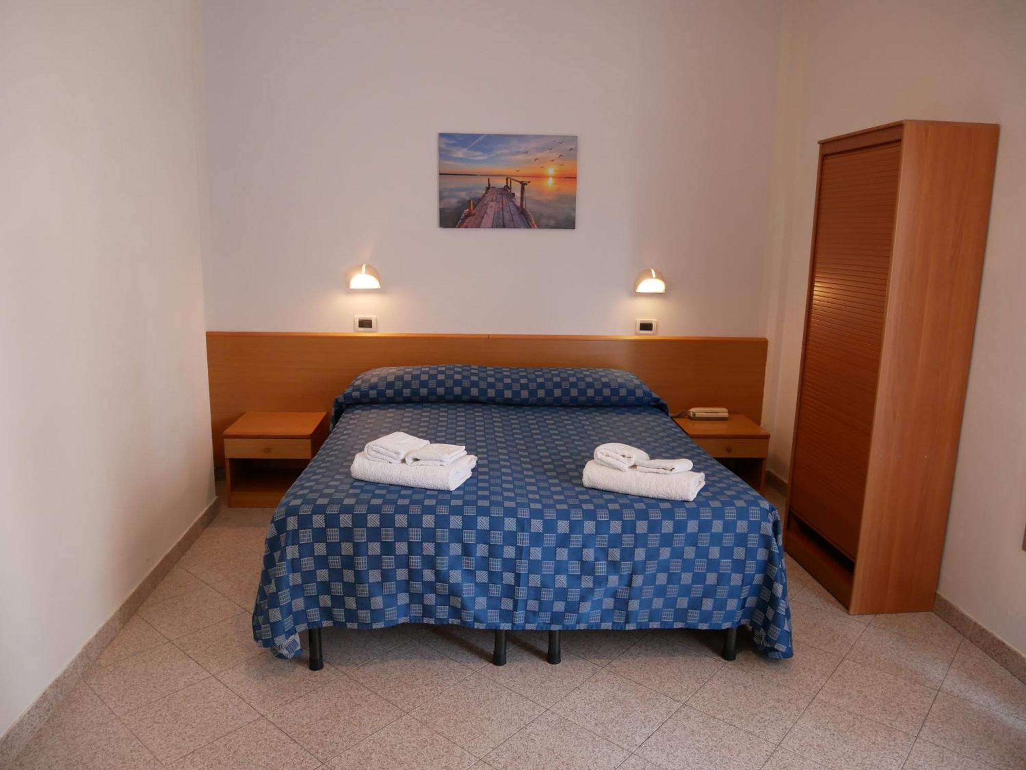 Hotel Jole Marina dʼMarina dʼAndora Zewnętrze zdjęcie