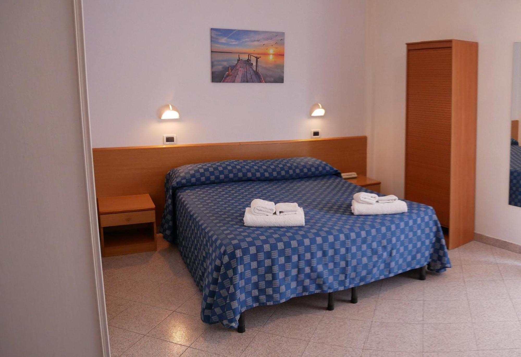 Hotel Jole Marina dʼMarina dʼAndora Zewnętrze zdjęcie