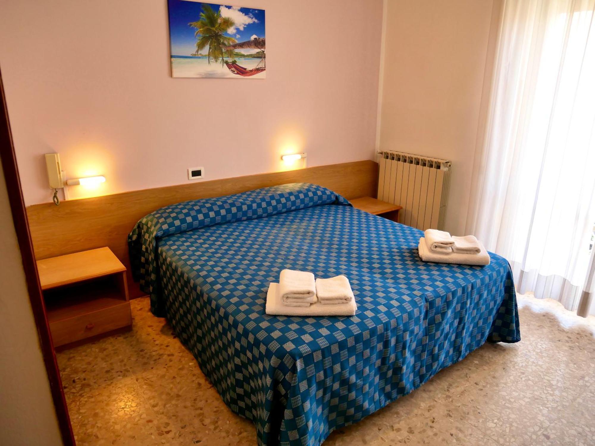 Hotel Jole Marina dʼMarina dʼAndora Zewnętrze zdjęcie
